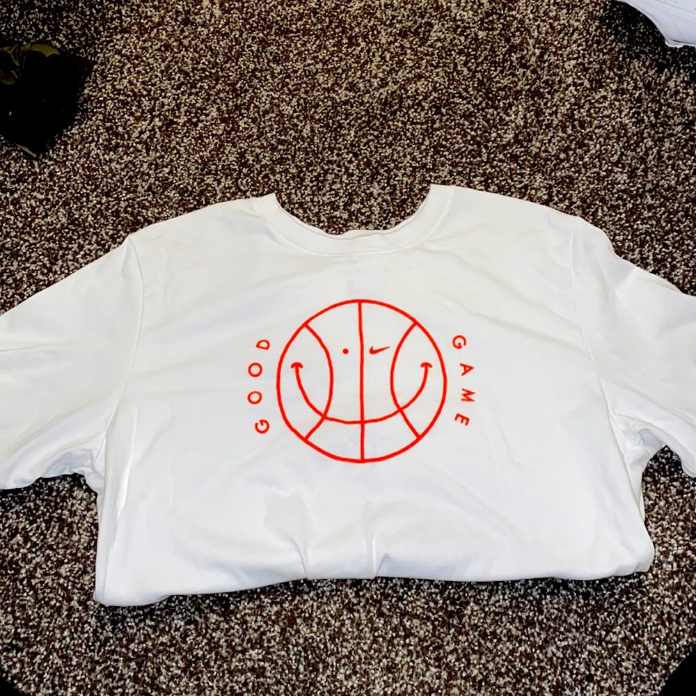 Nike T Shirt
